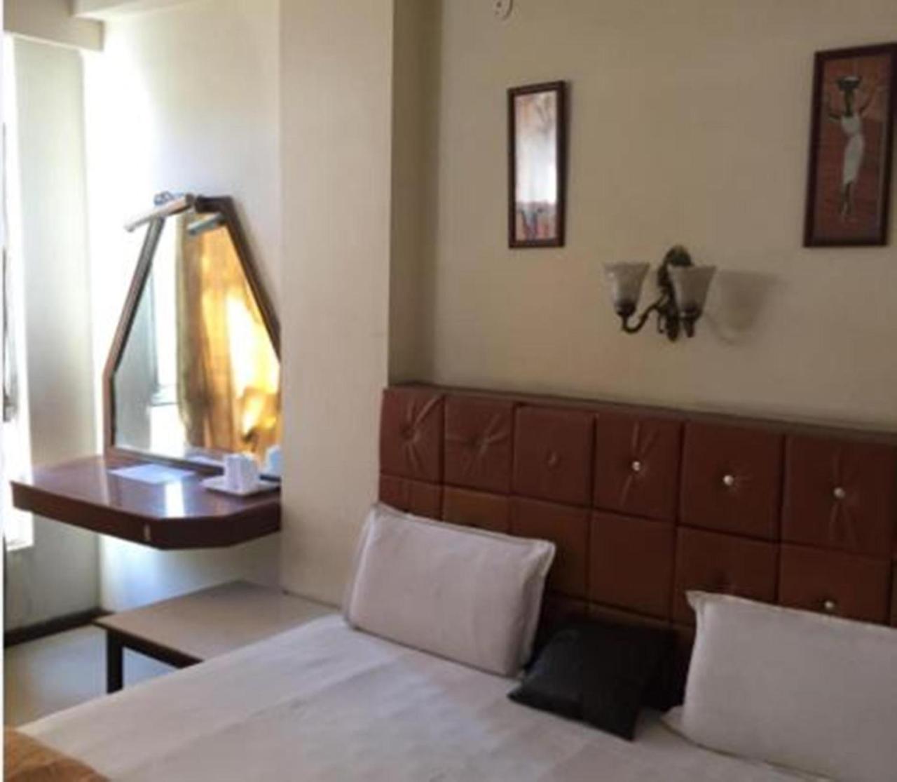 Hotel Shivalik Gold,Bhopal Exterior photo